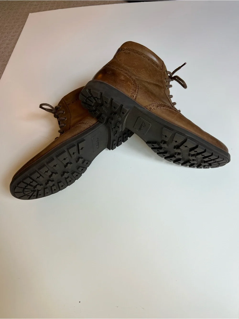 Clarks Men's Brown Leather Chukka Wingtip Lace-Up Boots